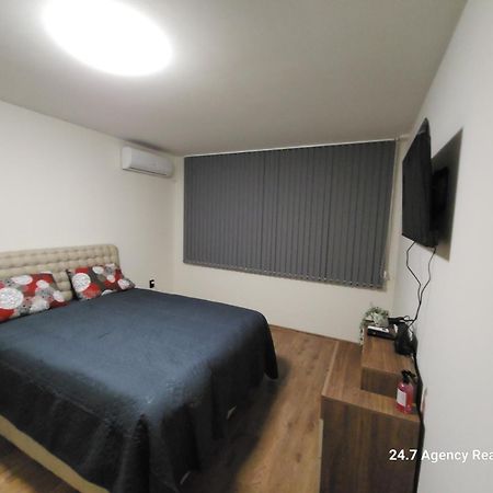 Zoia Apartment Varna Exterior photo